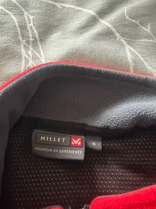 Chaleco Millet Rojo y Gris. Polar