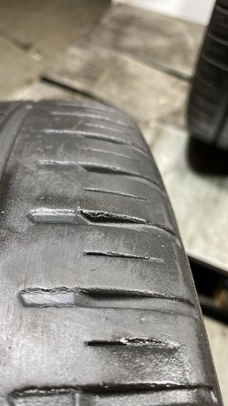 195 45 16 V GOODYEAR RUEDA AL 90% VIDA UTIL