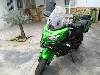 Kawasaki Versys 650 Negra y Verde