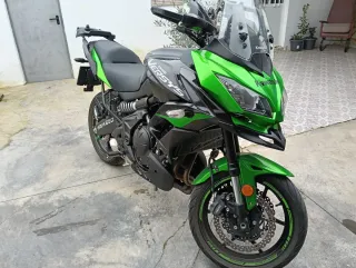 Kawasaki Versys 650 Negra y Verde