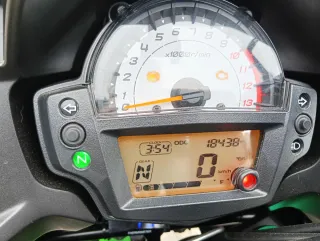 Kawasaki Versys 650 Negra y Verde