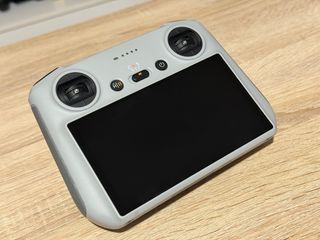 DJI Mini 3 Pro + DJI RC + 3 baterías + Accesorios