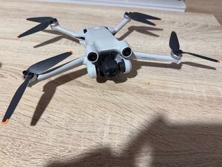 DJI Mini 3 Pro + DJI RC + 3 baterías + Accesorios
