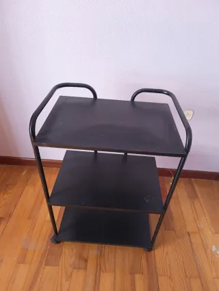 Mueble TV 3 baldas con ruedas