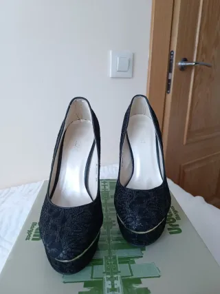 Zapatos tacón alto negros talla 36