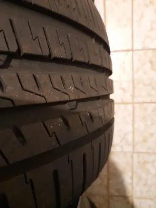 Neumaticos  225/35/20