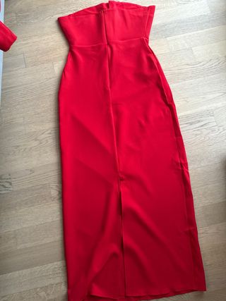 Abito lungo rosso con fiocco