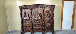 Armario, recibidor ,mesa y 6 Sillas Antiguas