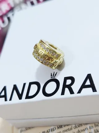 Clip Pandora Shine Corazón Oro Dorado Brillante