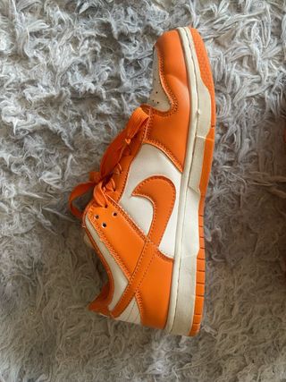 Zapatillas Nike Dunk Low Naranja y Blanca