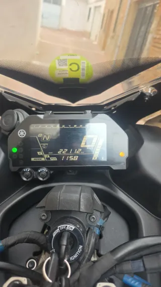 Yamaha Niken Negra/Gris Manual