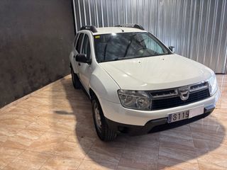 Dacia Duster 2012