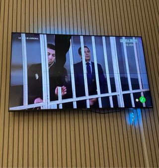 Samsung TV con golpe.