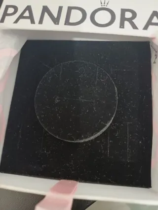 Bolsa y caja Pandora