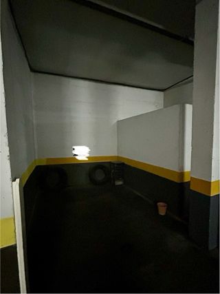 Se alquila plaza de garaje doble