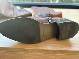 Botas altas piel Uterqüe talla 36