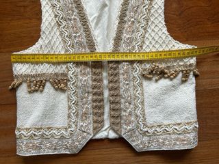 Chaleco bordado