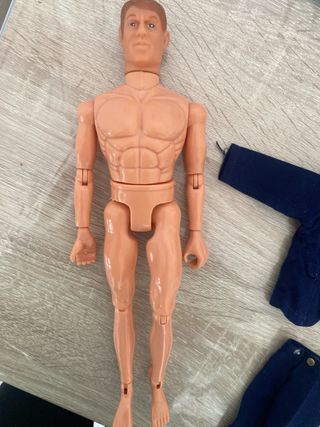 Maniquí antiguo tipo Geyper con traje articulado