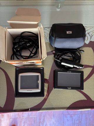GPS TomTom y Mio con accesorios