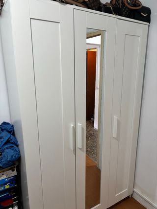 Armario 3 puertas con espejo Ikea