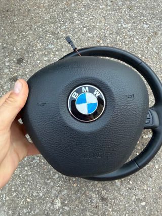 Volante BMW X1 F48