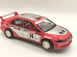 Scalextric Mitsubishi Lancer Evo 7 WRC Hakkinen