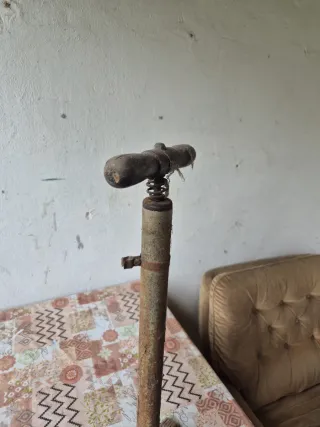 Pompa bicicletta antica