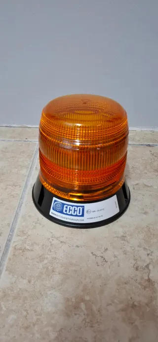 Rotativo LED ambar. Luz emergencia