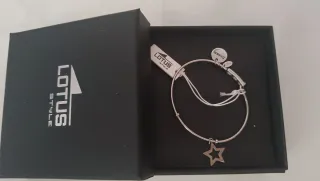 Pulsera Lotus sin estrenar