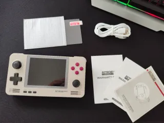 Retroid Pocket 2 edición Game Boy