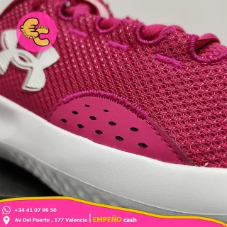 Under Armour UA Charged Surge 4 Zapatillas