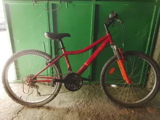 Bicicleta Montagna 24 Decathlon Rossa