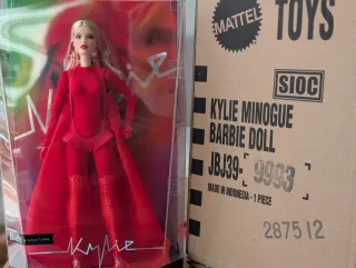 Barbie Kylie Minogue JBJ39