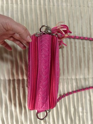 Bolso bandolera rosa con doble compartimento