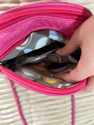 Bolso bandolera rosa con doble compartimento