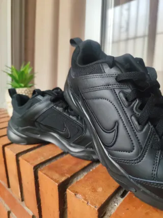 Nike Defy All Day Triple Black Casi Nuevas