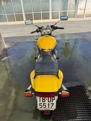 Yamaha XJR1300SP Negra y Amarilla