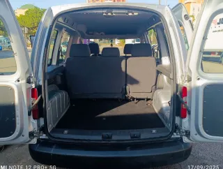 Volkswagen Caddy 2011