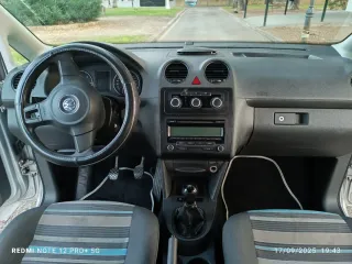 Volkswagen Caddy 2011