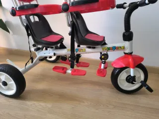 Triciclo Gemelar Infantil
