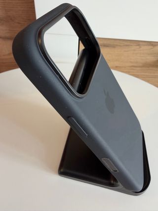 Funda Silicona iPhone 17 Pro Negra Apple