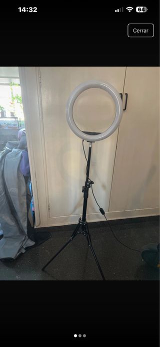 Aro de luz con trípode