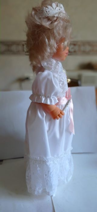 Muñeca - Vestida de Comunión / Años 80 / ” Minisio