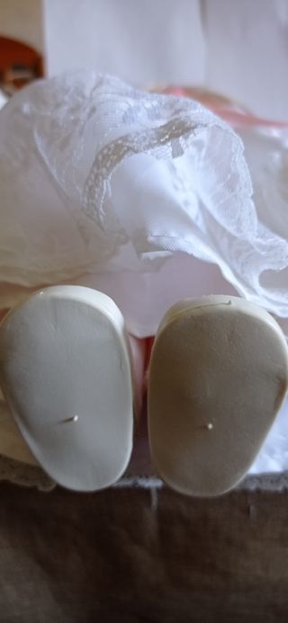 Muñeca - Vestida de Comunión / Años 80 / ” Minisio