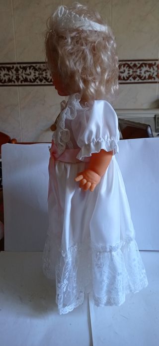 Muñeca - Vestida de Comunión / Años 80 / ” Minisio