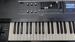 Roland V-Combo VR-730 Piano/Órgano/Teclado