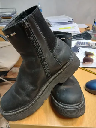 Stivaletti neri donna