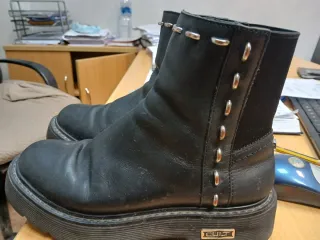 Stivaletti neri donna