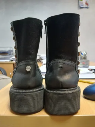 Stivaletti neri donna