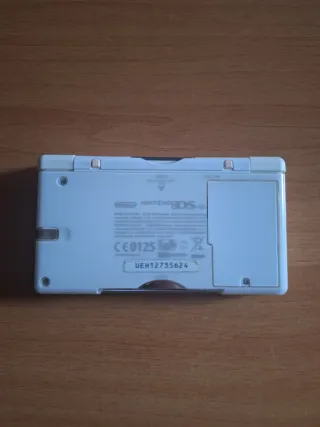 Nintendo DS Lite bianco + accessori